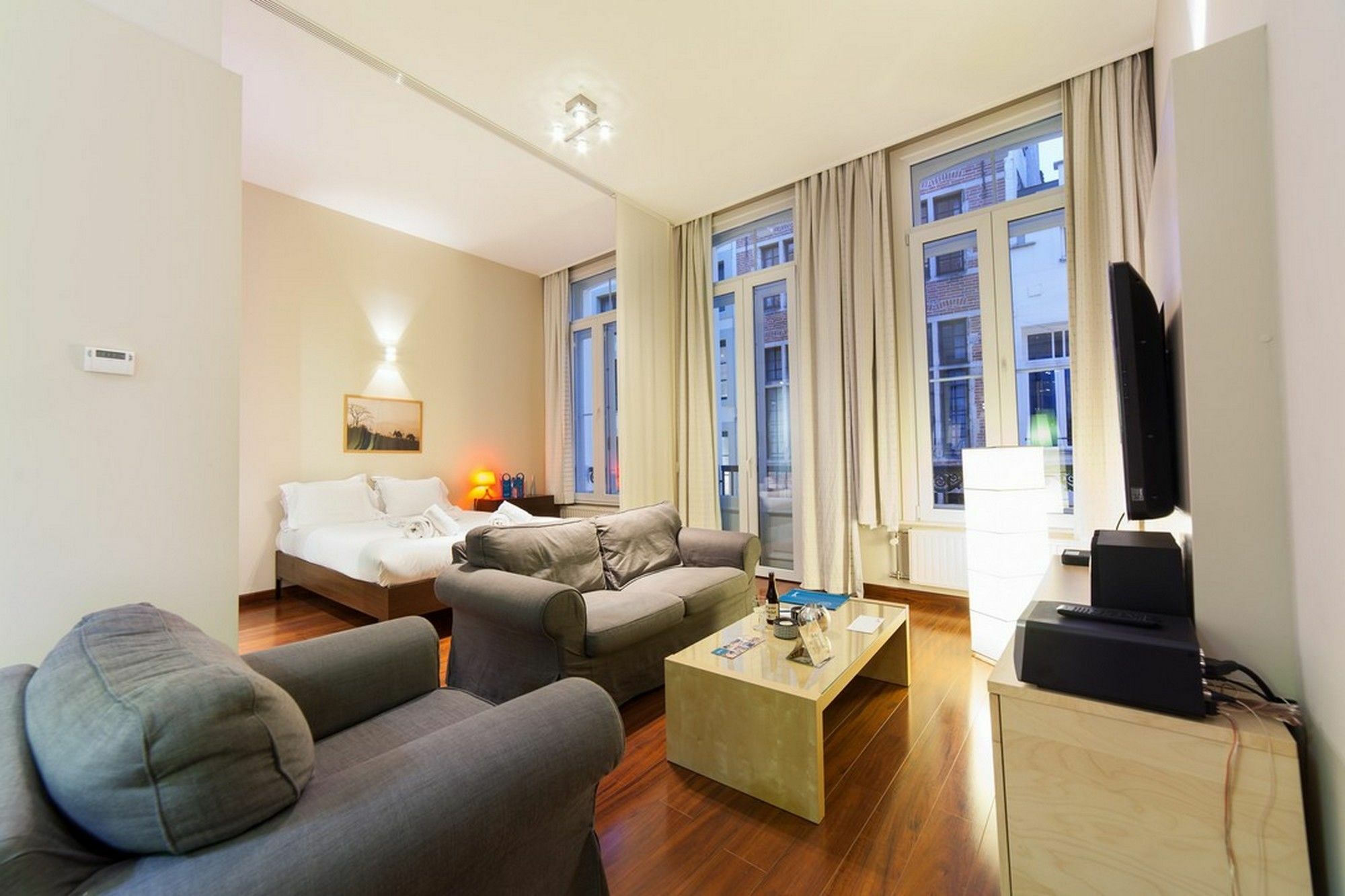 Sweet Inn Apartments - Grand Place Bruksela Zewnętrze zdjęcie